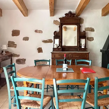 De Rouvignac Holiday home *
